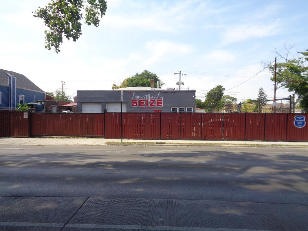 2948-2958 N Narragansett Avenue Property Photo 2