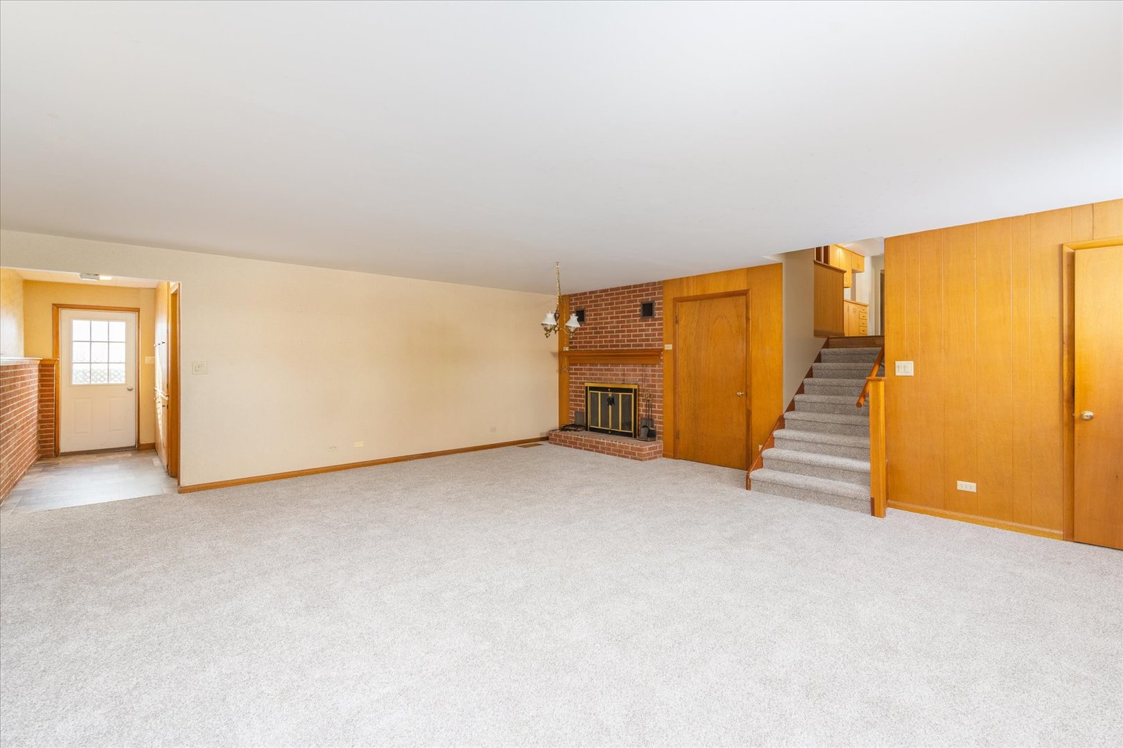 708 E Thompson Street Property Photo 26