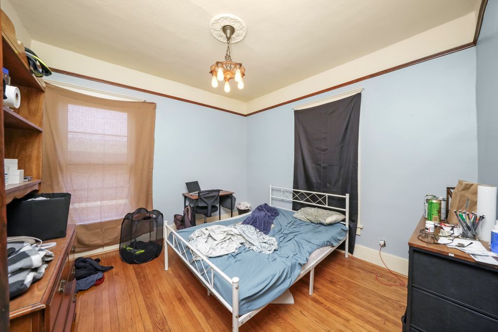 711 Campbell Street Property Photo 10