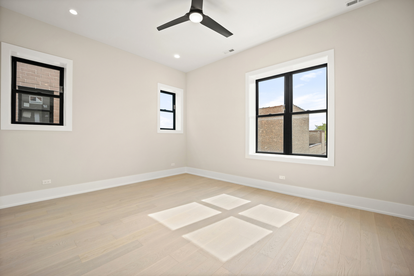 4353 N Richmond Avenue 3s Property Photo 22