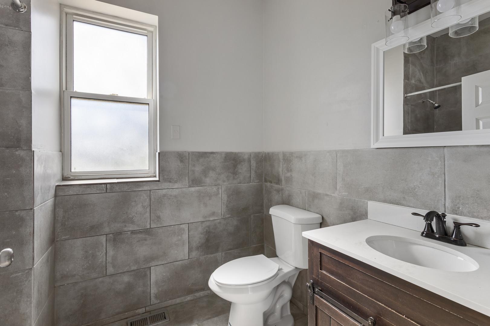 7438 S Stewart Avenue Property Photo 6
