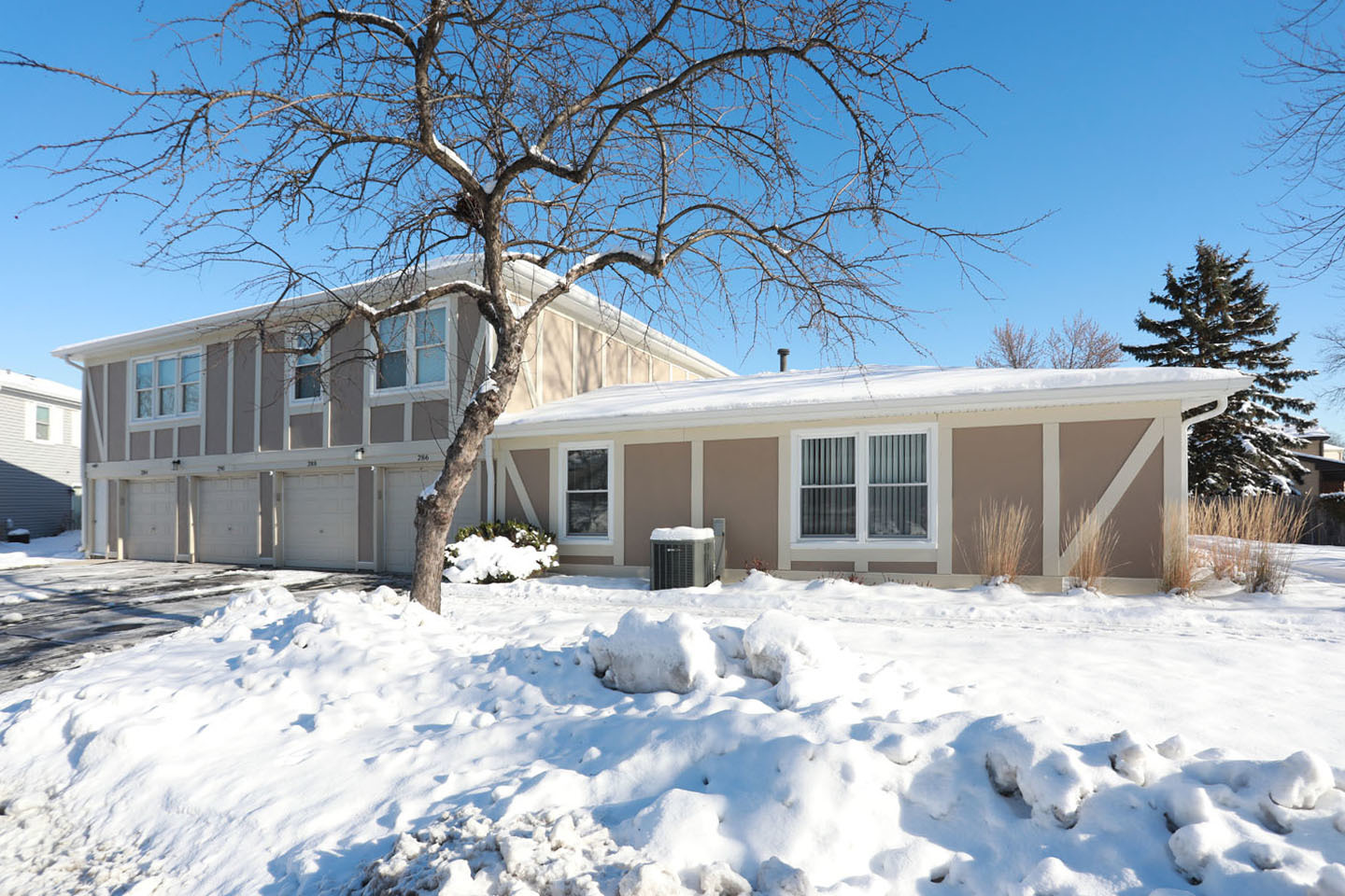 286 Nantucket Hbr 286 Property Photo 1