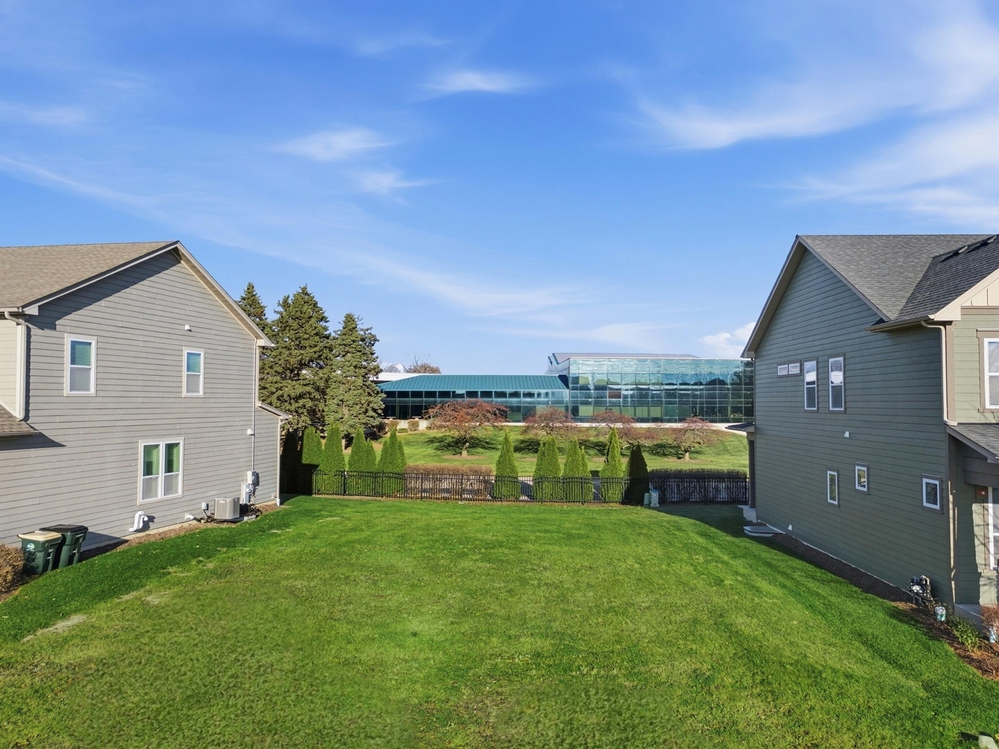 1419 Somerset Place Property Photo 1