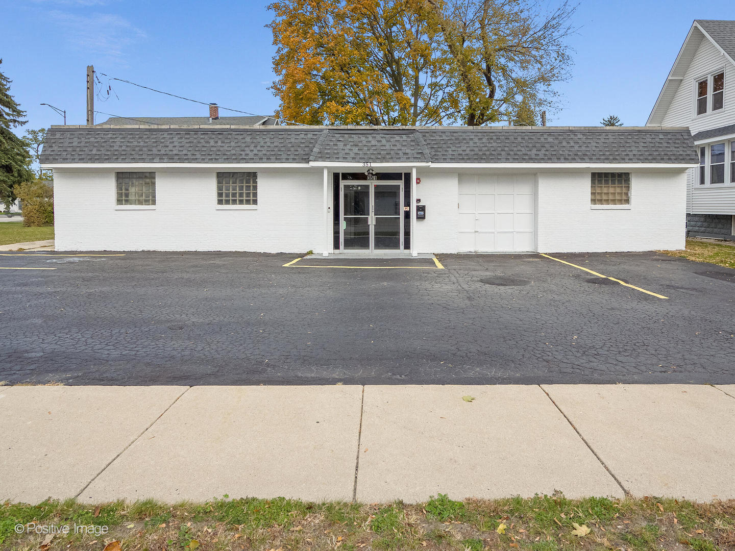 351 N York Road Property Photo 1