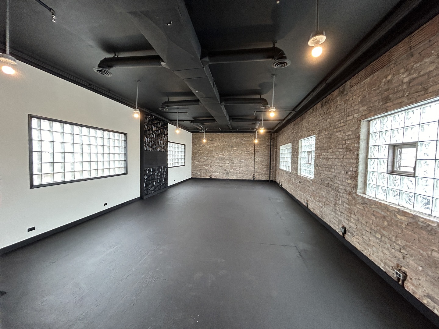 110 W Park Avenue Property Photo 2