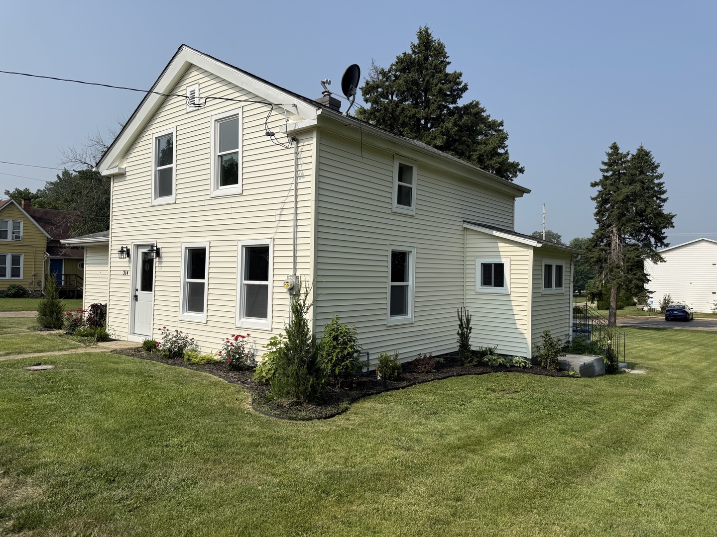 314 S High Street Property Photo 2