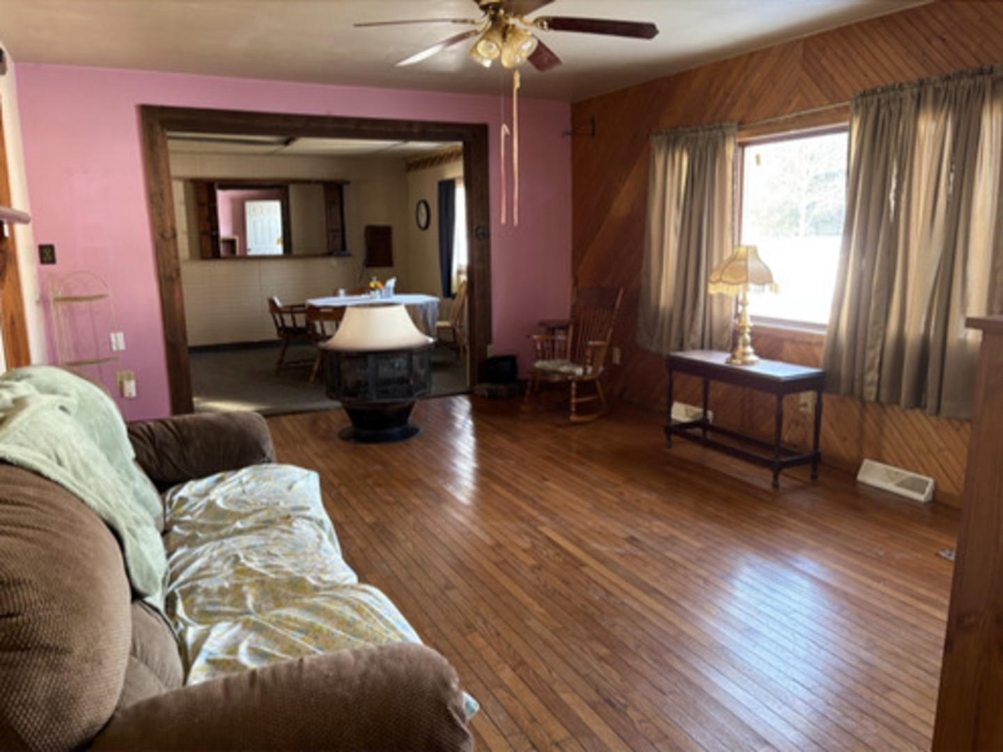 201 S Carson Street Property Photo 8