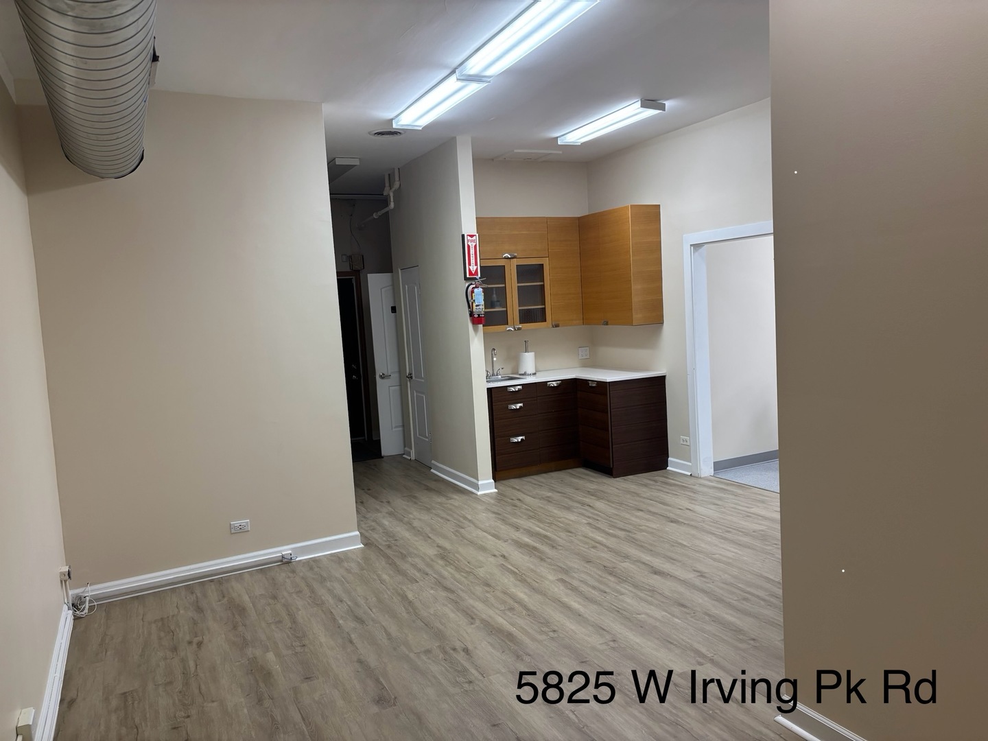 5829 W Irving Park Road Property Photo 7