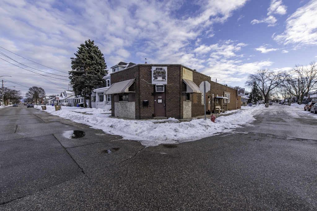 2827 63rd Street