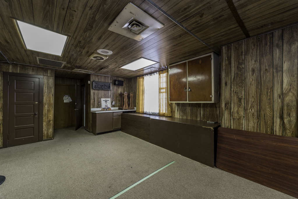 2827 63rd Street Property Photo 26