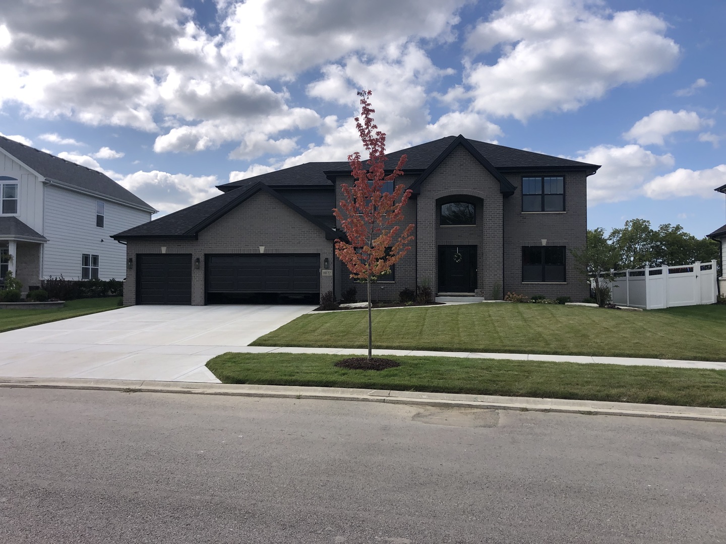 16446 W Cottonwood Drive Property Photo