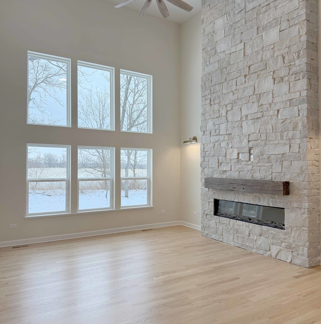 16446 W Cottonwood Drive Property Photo 3