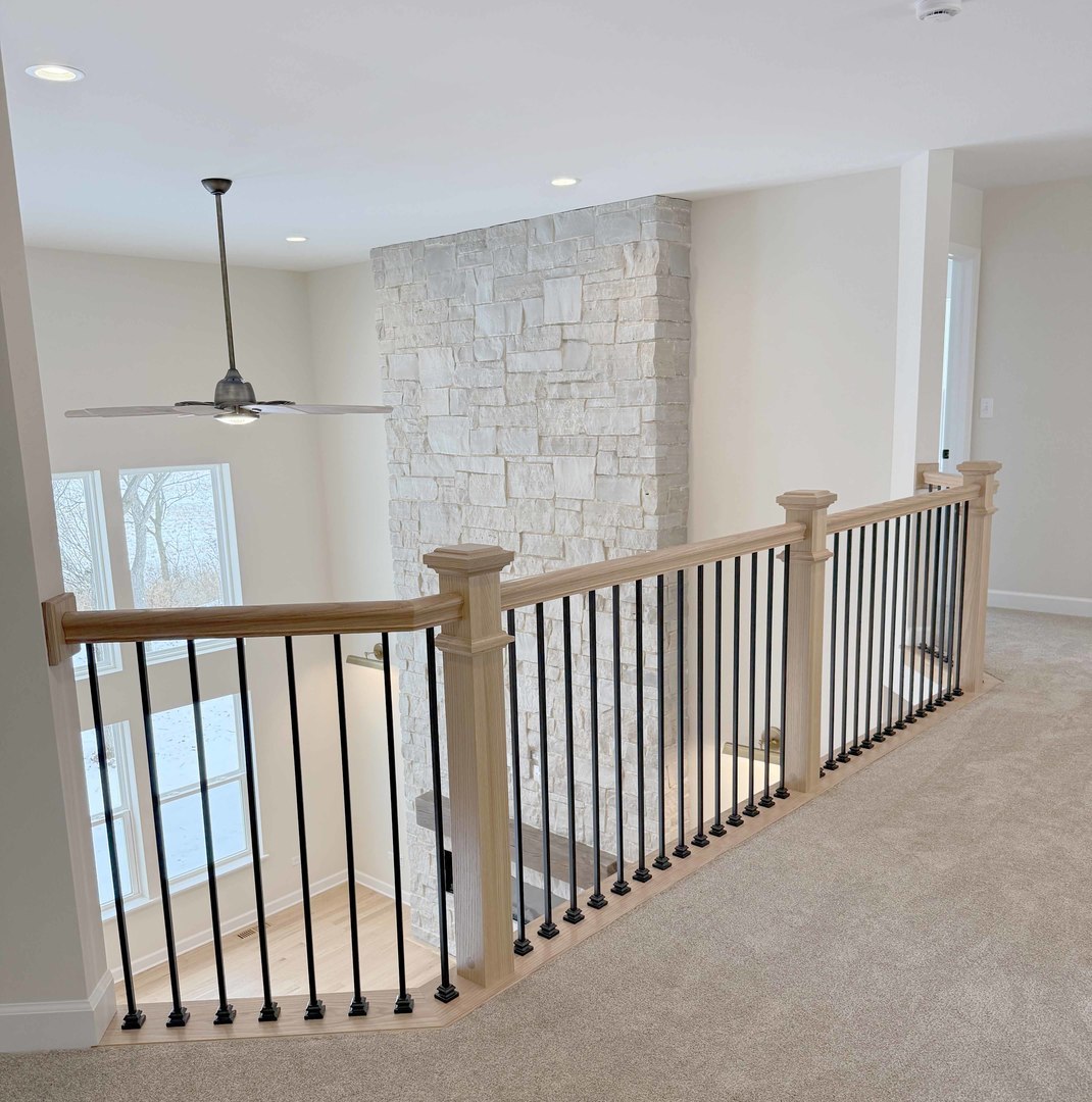 16446 W Cottonwood Drive Property Photo 4
