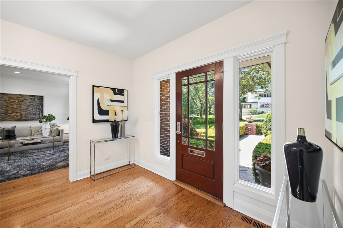 1035 Meadow Road Property Photo 4