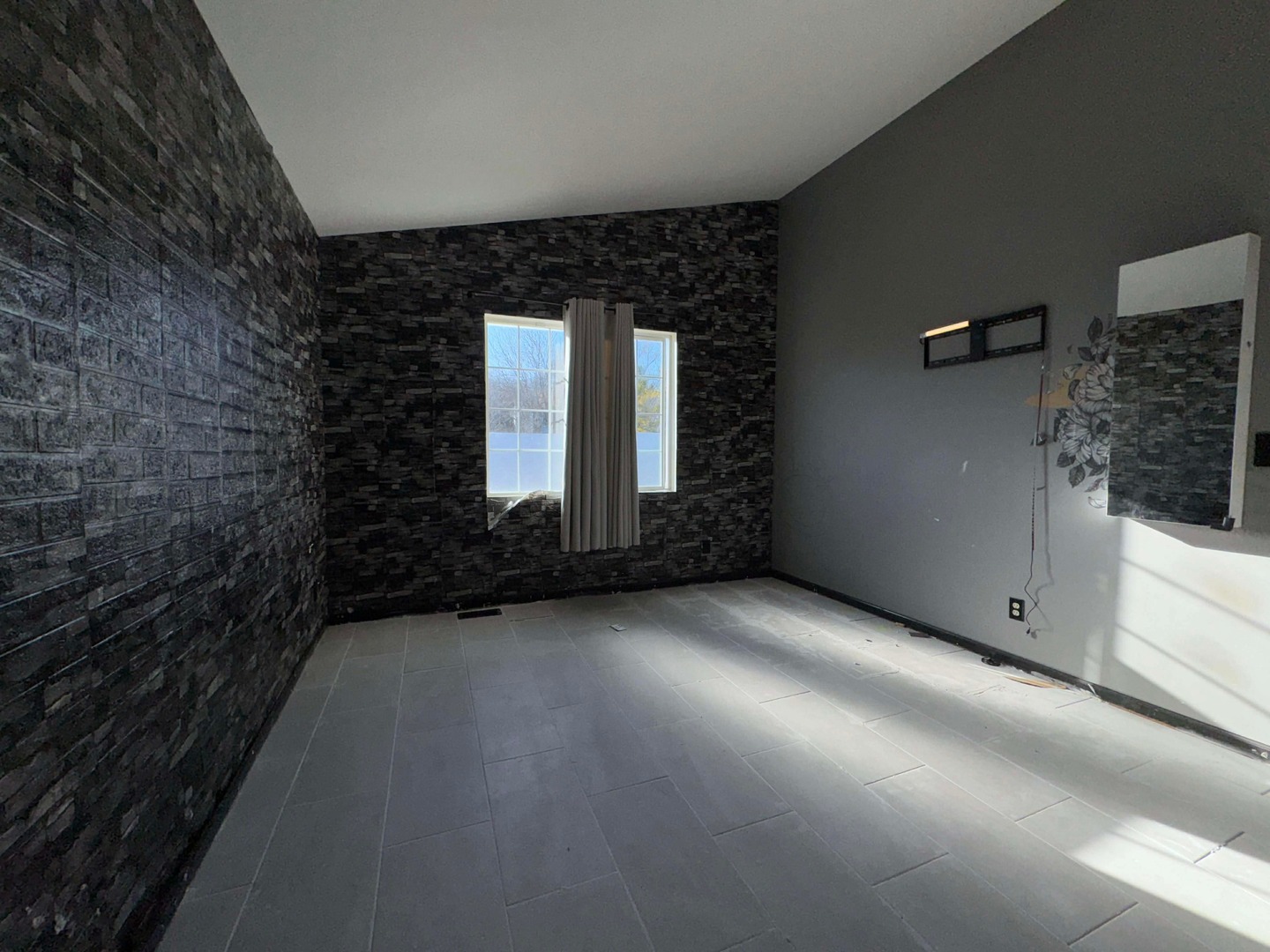 12531327 Property Photo 11