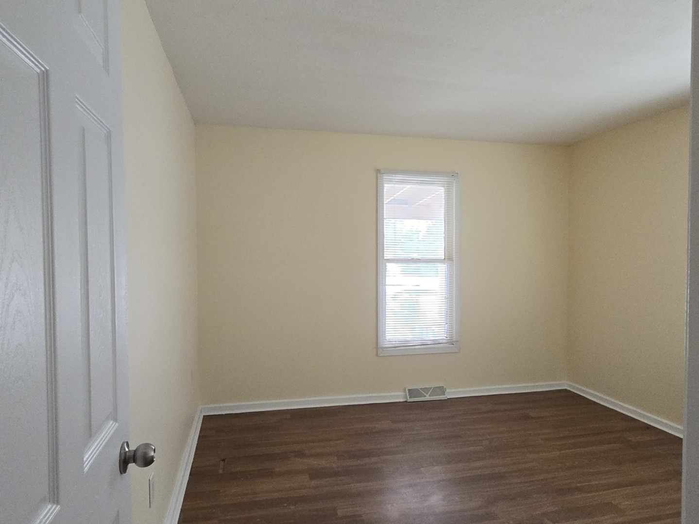 12531373 Property Photo 6