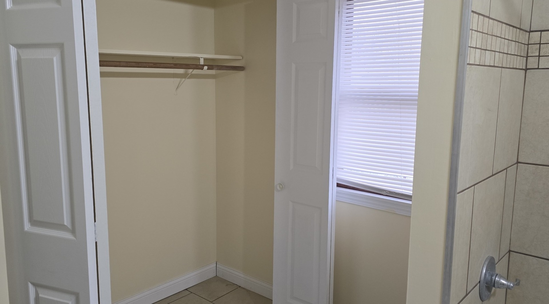 12531373 Property Photo 17