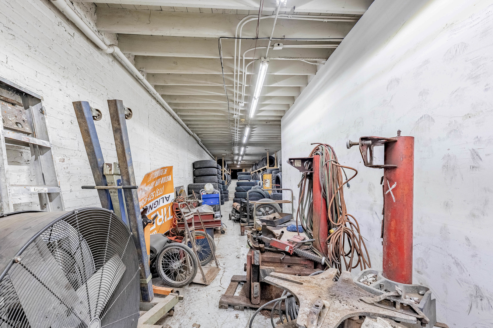 2447 S Pulaski Road Property Photo 15
