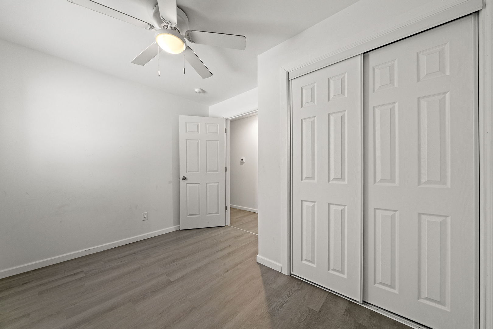 909-911 Ridge Avenue Property Photo 14