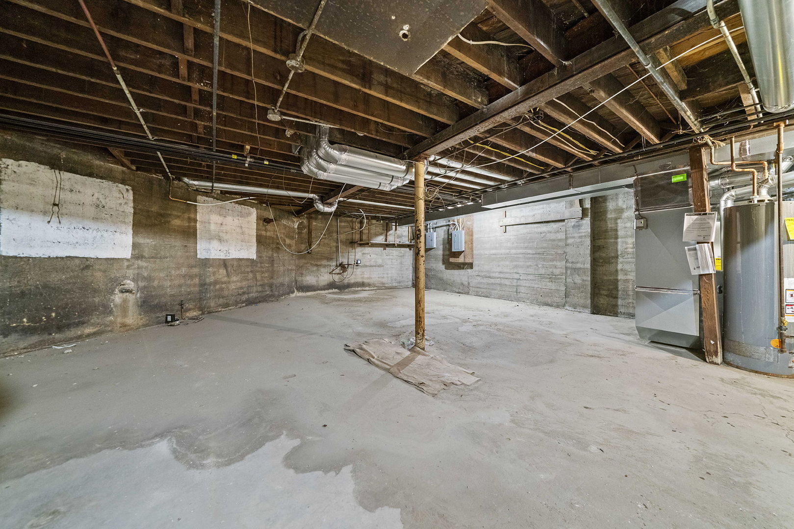 909-911 Ridge Avenue Property Photo 19