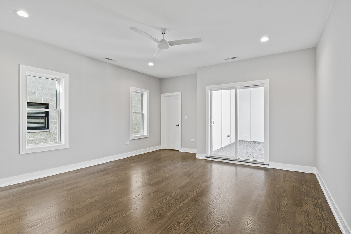 6106 N Hermitage Avenue Property Photo 13