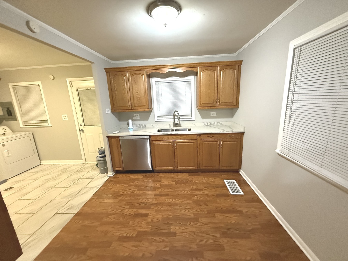 142 Marquette Street Property Photo 11