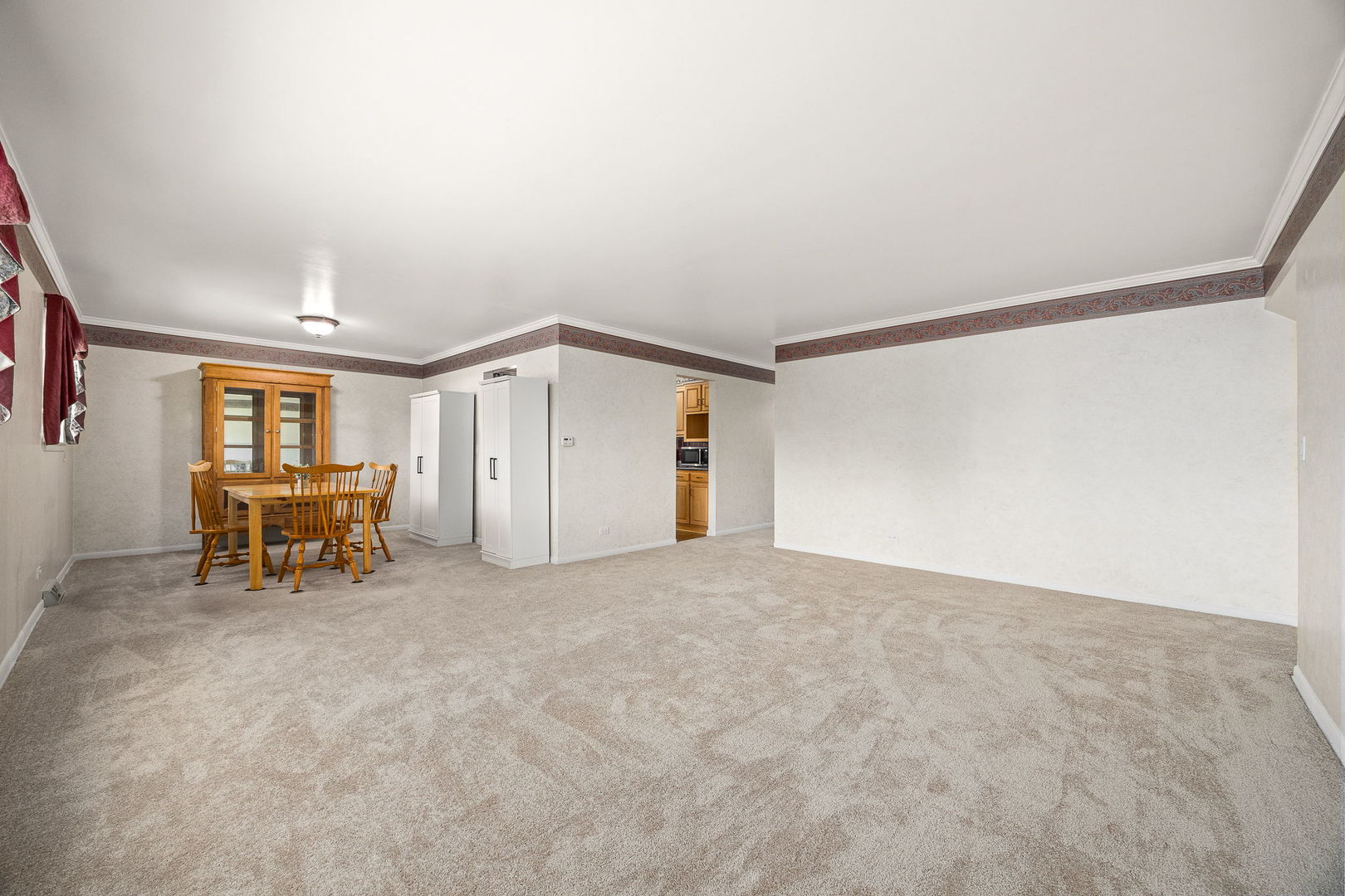 6308 Macarthur Drive Property Photo 5