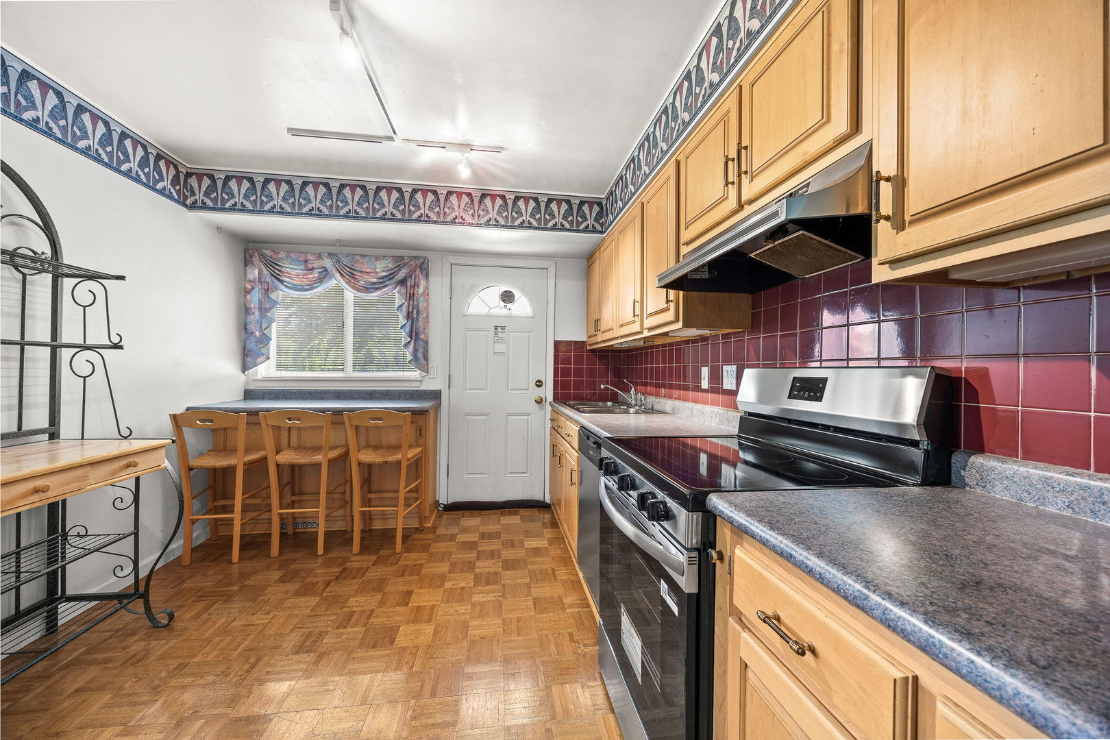 6308 Macarthur Drive Property Photo 8