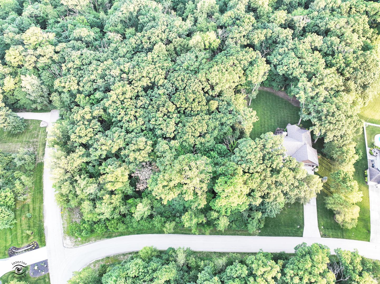 1268 Deer Path Property Photo 6