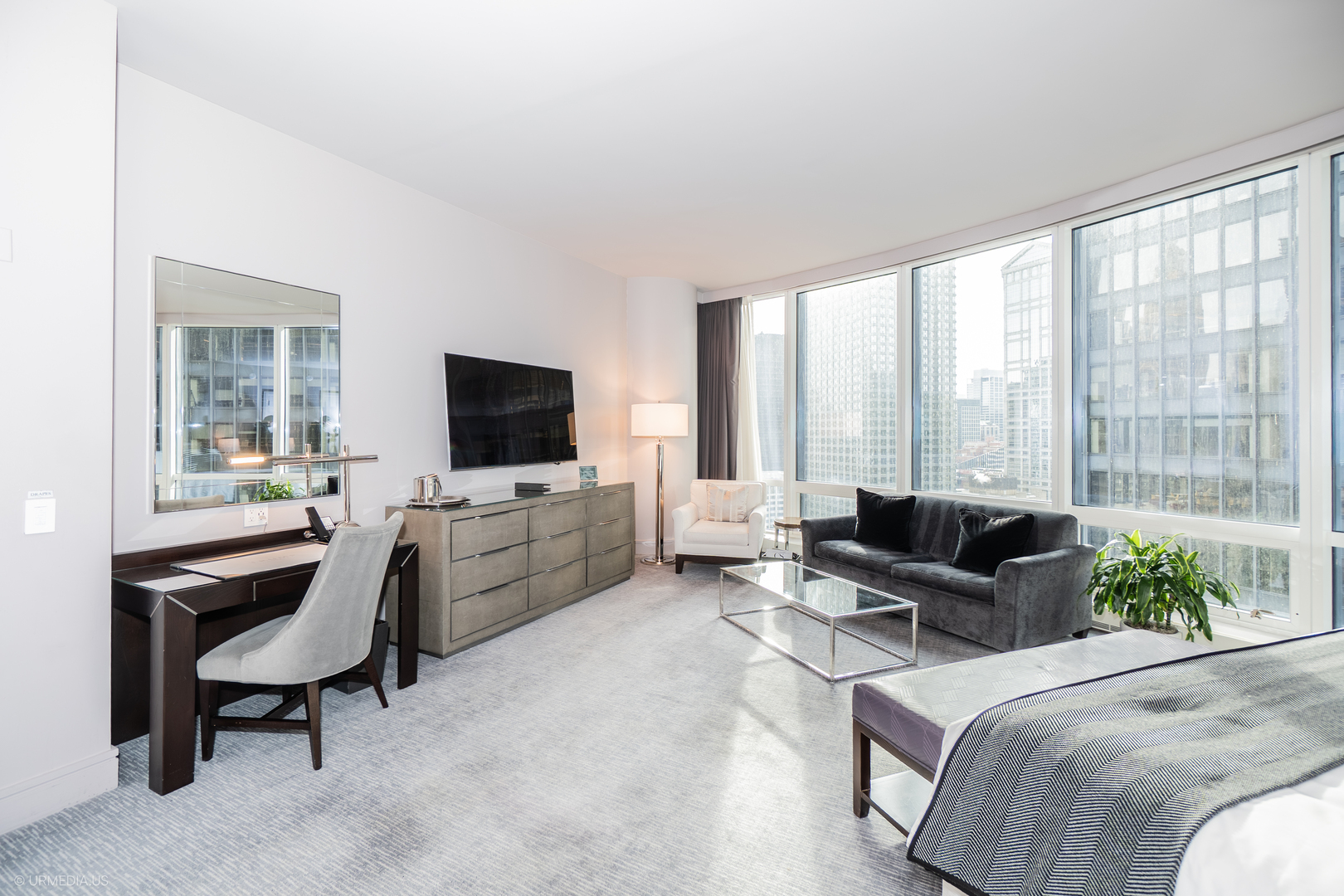 401 N Wabash Avenue 2530 Property Photo 4