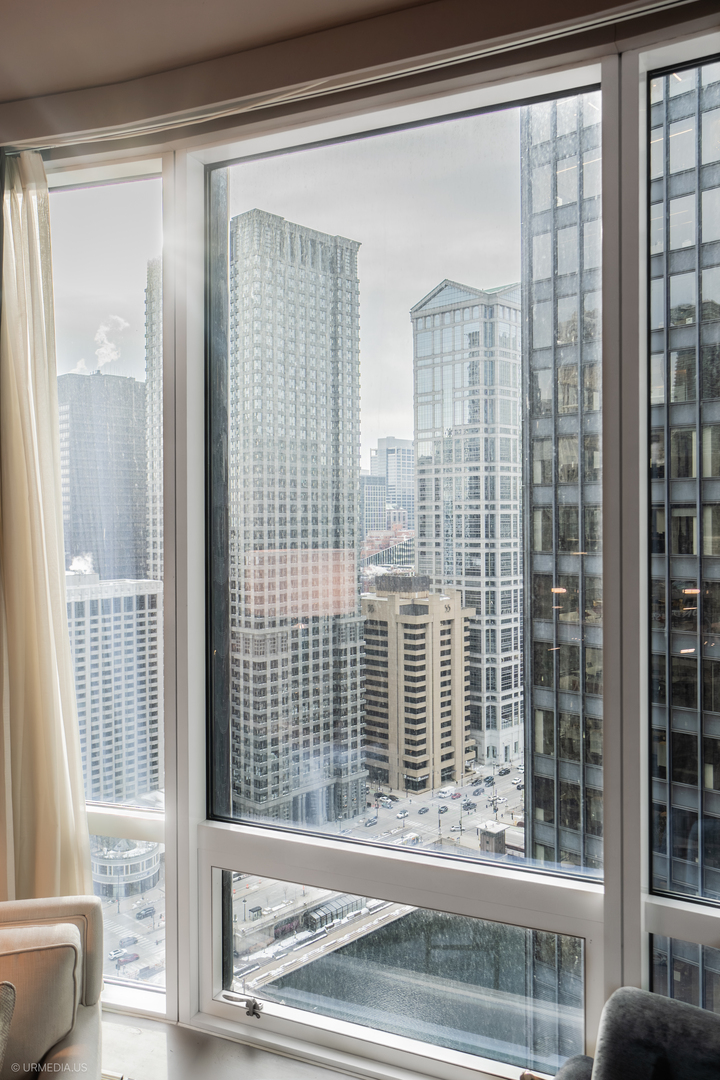 401 N Wabash Avenue 2530 Property Photo 9