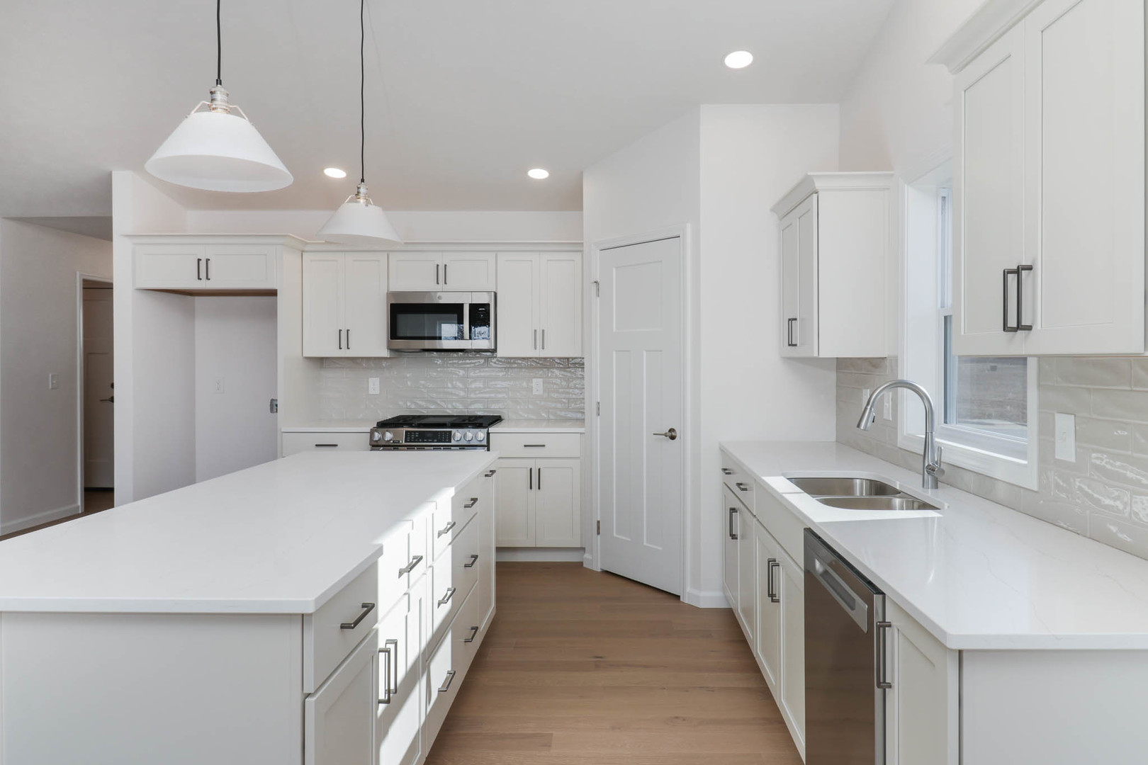 2503 Treeline Drive Property Photo 8