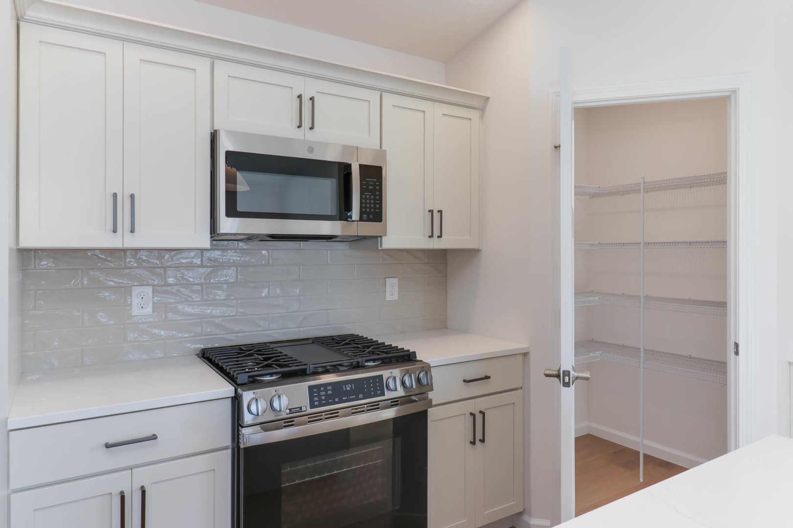 2503 Treeline Drive Property Photo 9