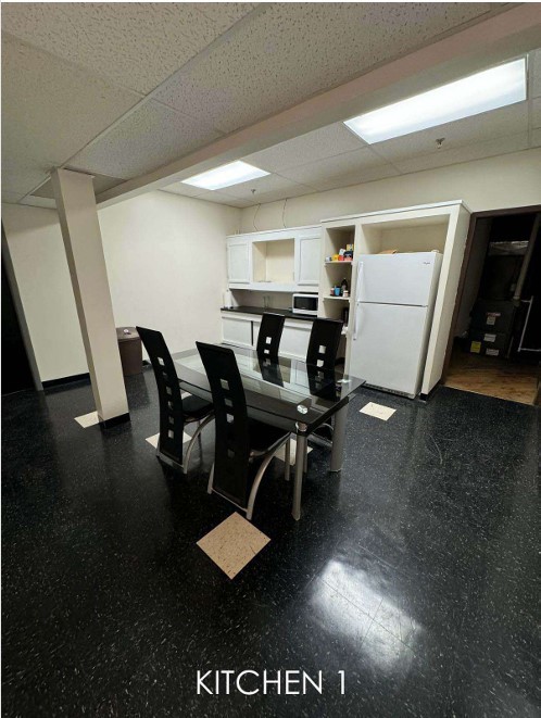 3000 Madison Street Property Photo 10