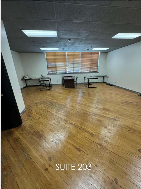 3000 Madison Street Property Photo 17
