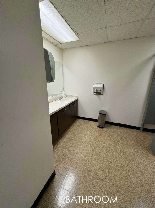 3000 Madison Street Property Photo 23