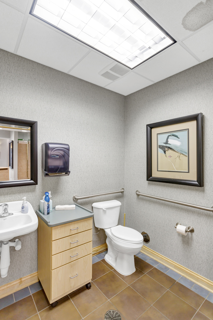 1500 Carlemont Drive F Property Photo 17