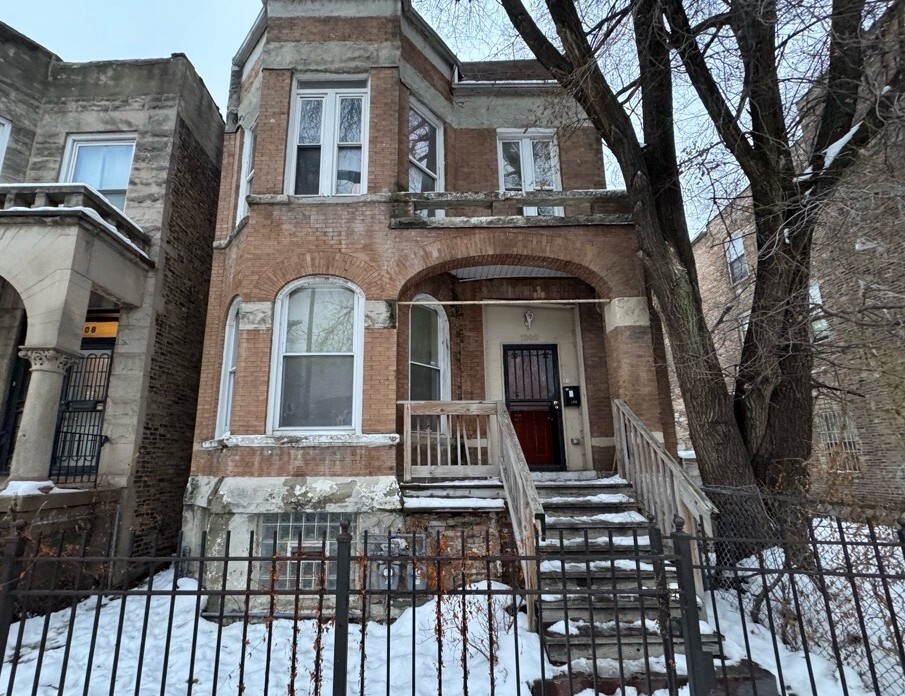 1806 S Homan Avenue Property Photo 2
