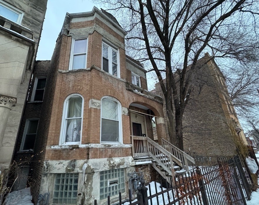 1806 S Homan Avenue Property Photo 3