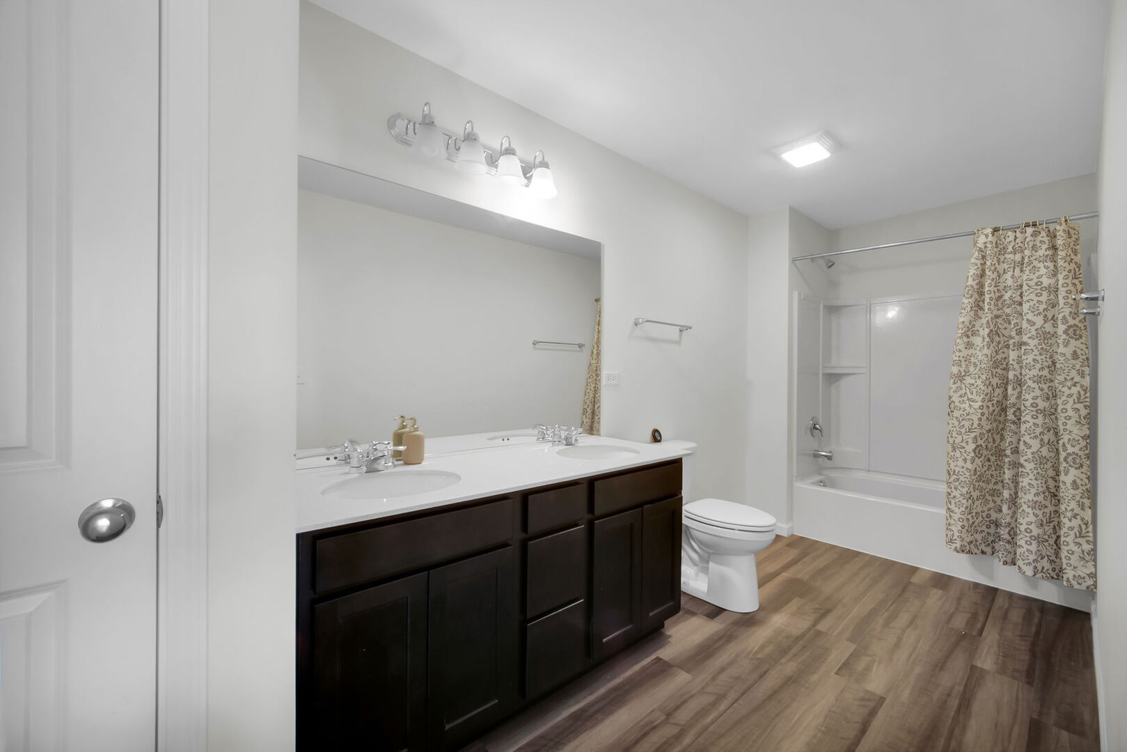 12905 Timber Wood Circle Property Photo 20
