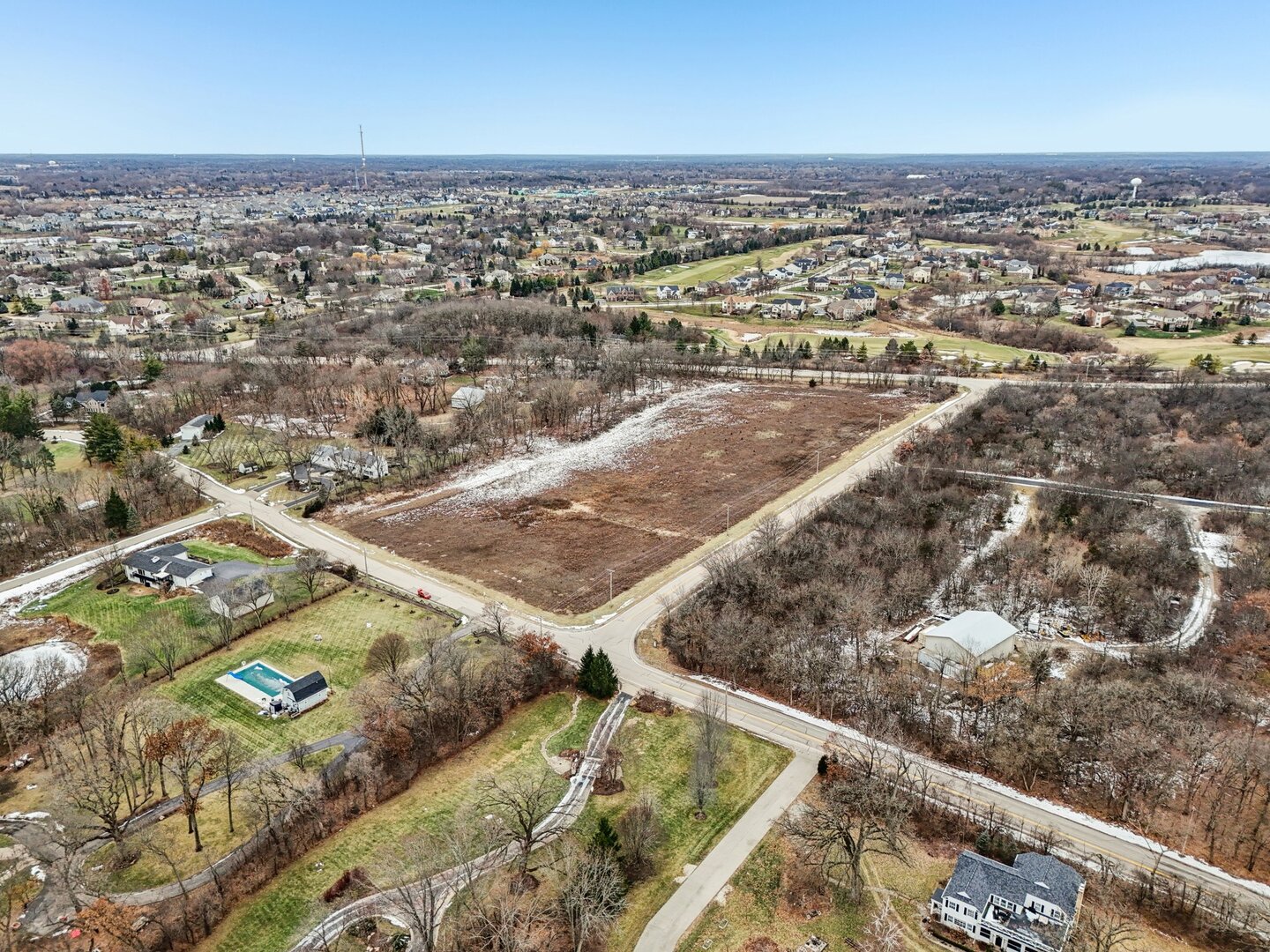 21707 W Lakeview Parkway Property Photo 3