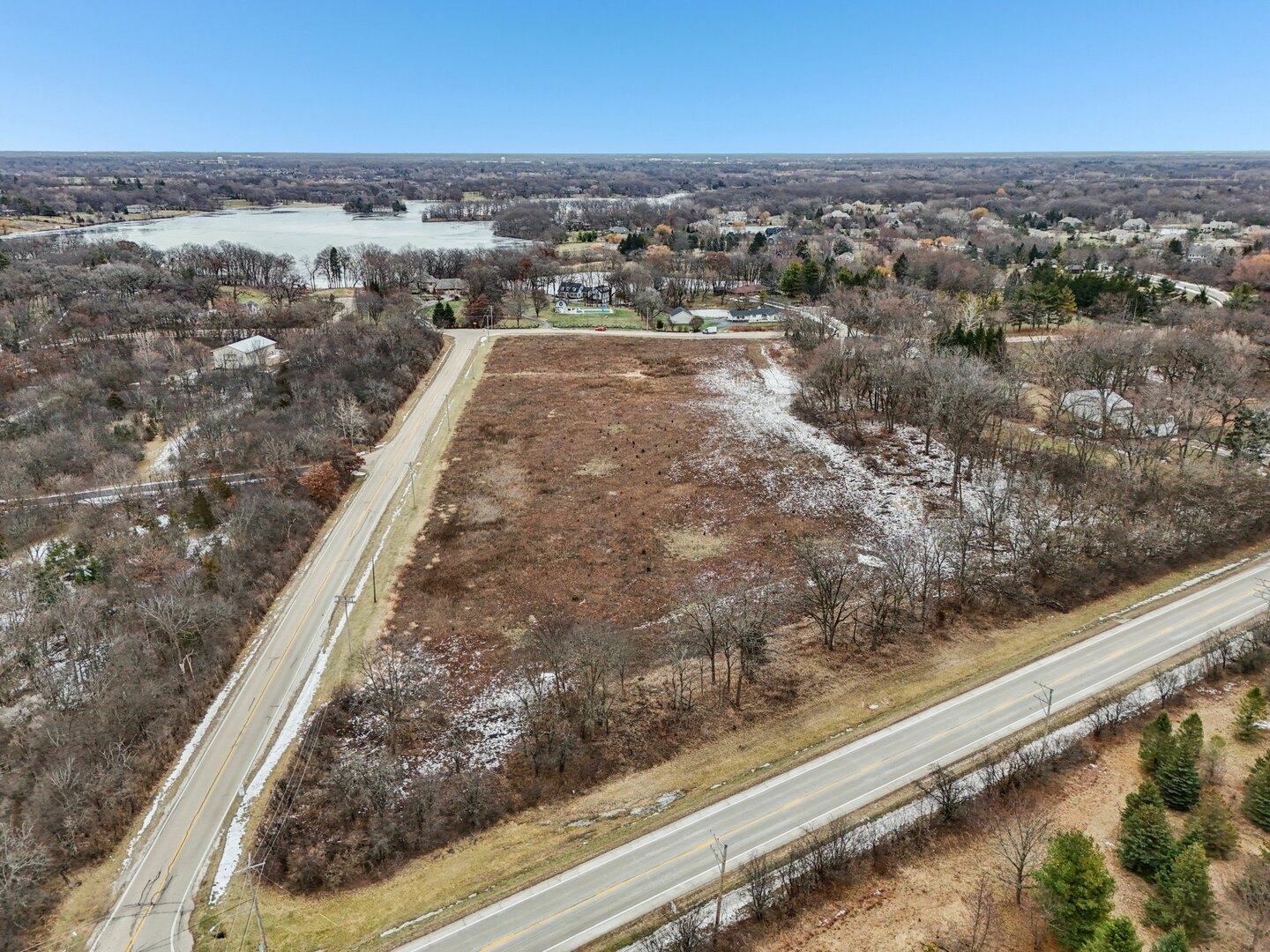 21707 W Lakeview Parkway Property Photo 5
