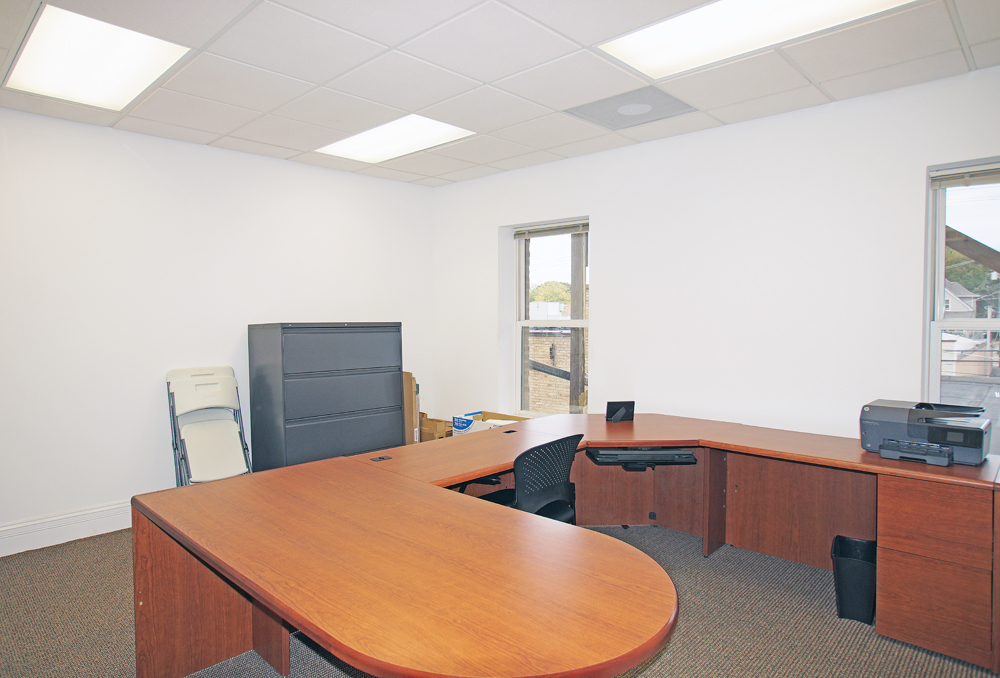 111 E Van Buren Street A Property Photo 5