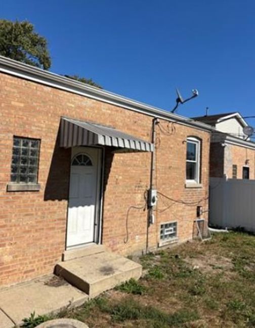 3553 W 77th Street Property Photo 4