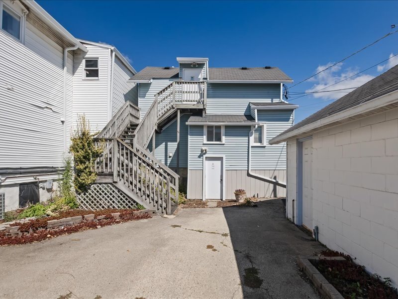 111 W Railroad Avenue Property Photo 3