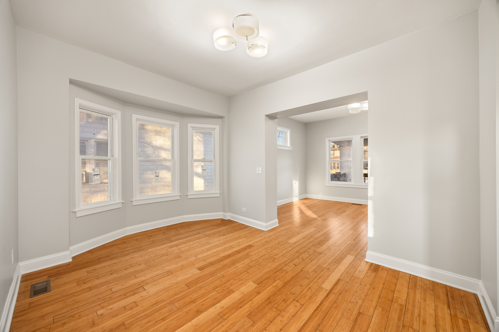 1118 S 7th Avenue Property Photo 13