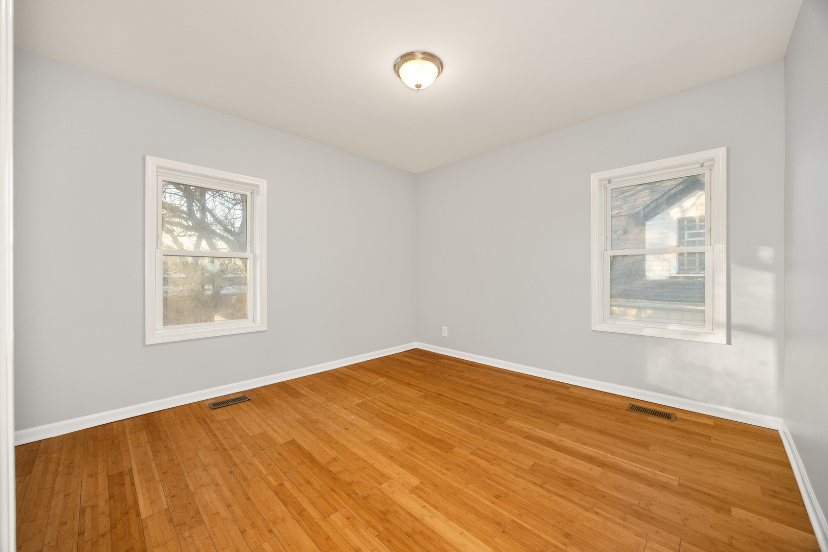 1118 S 7th Avenue Property Photo 14