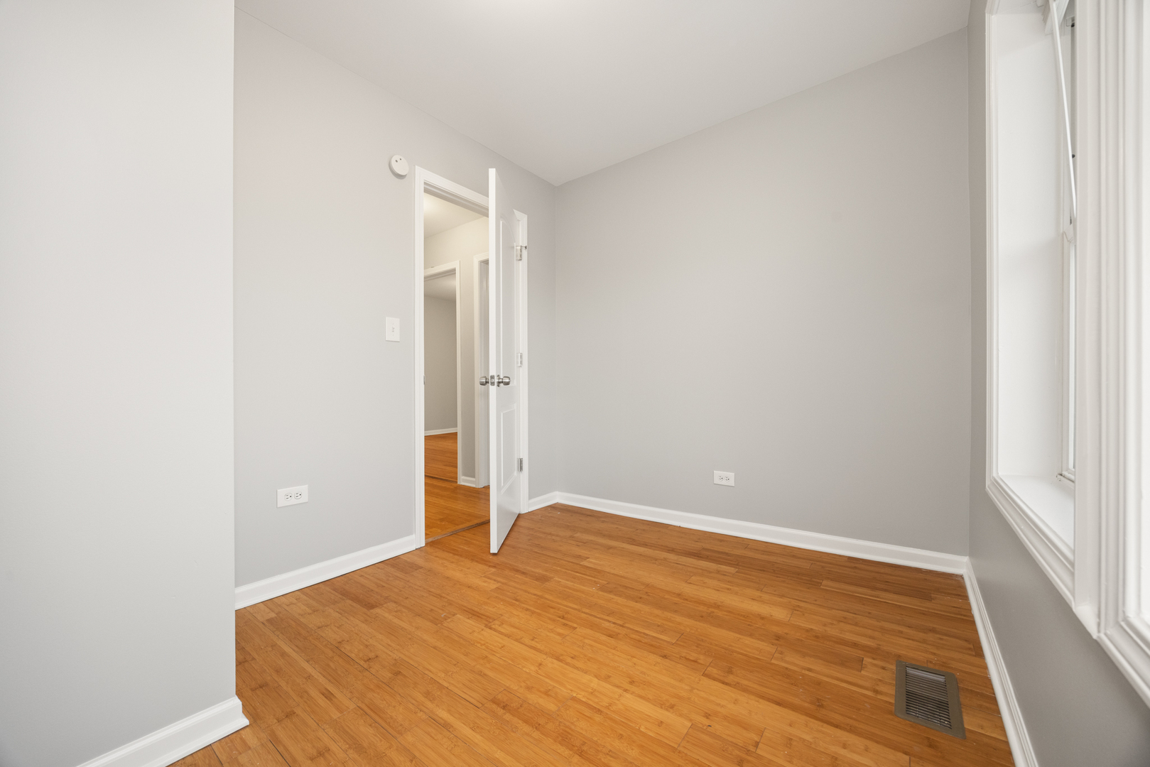 1118 S 7th Avenue Property Photo 18