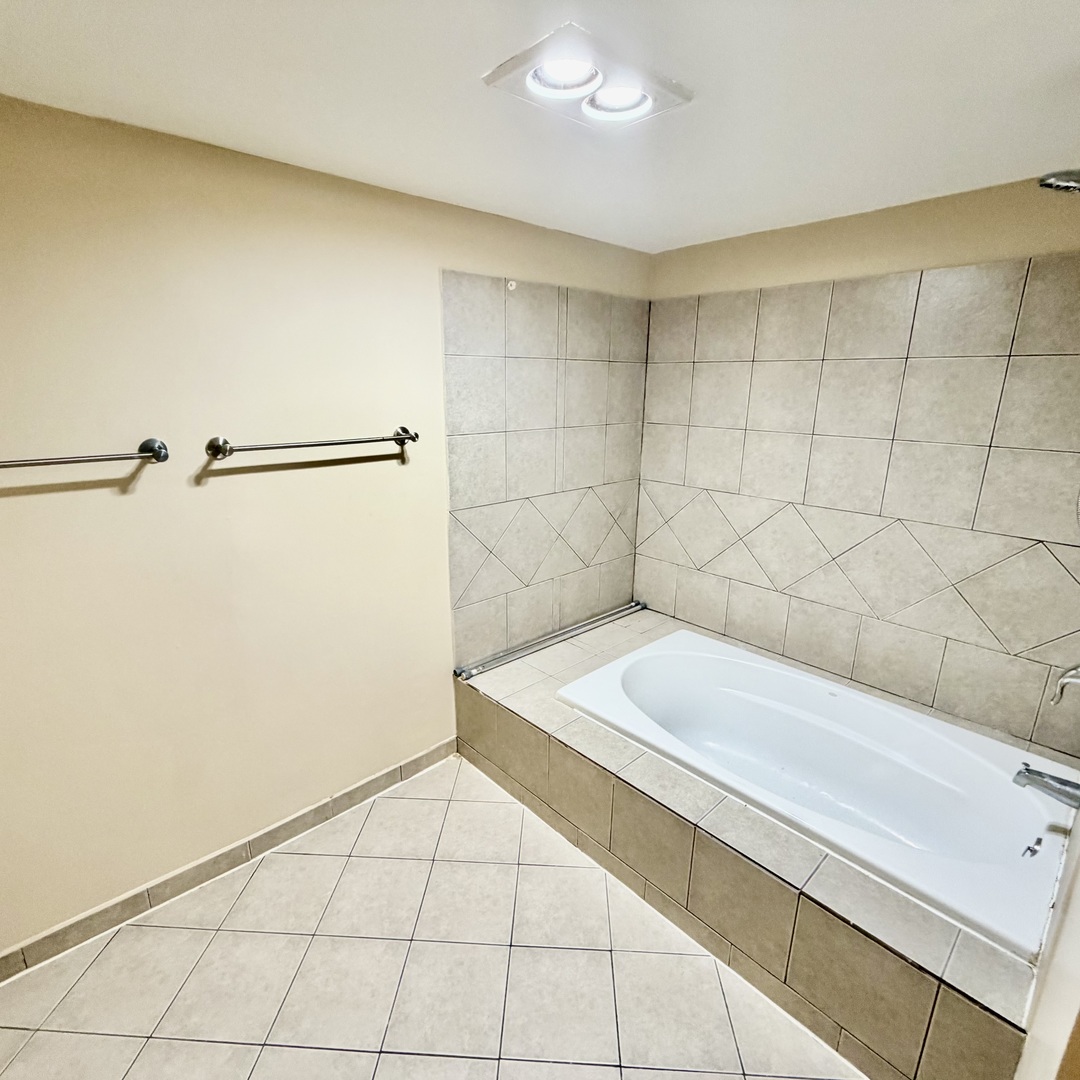 1475 Lincoln Avenue Property Photo 18