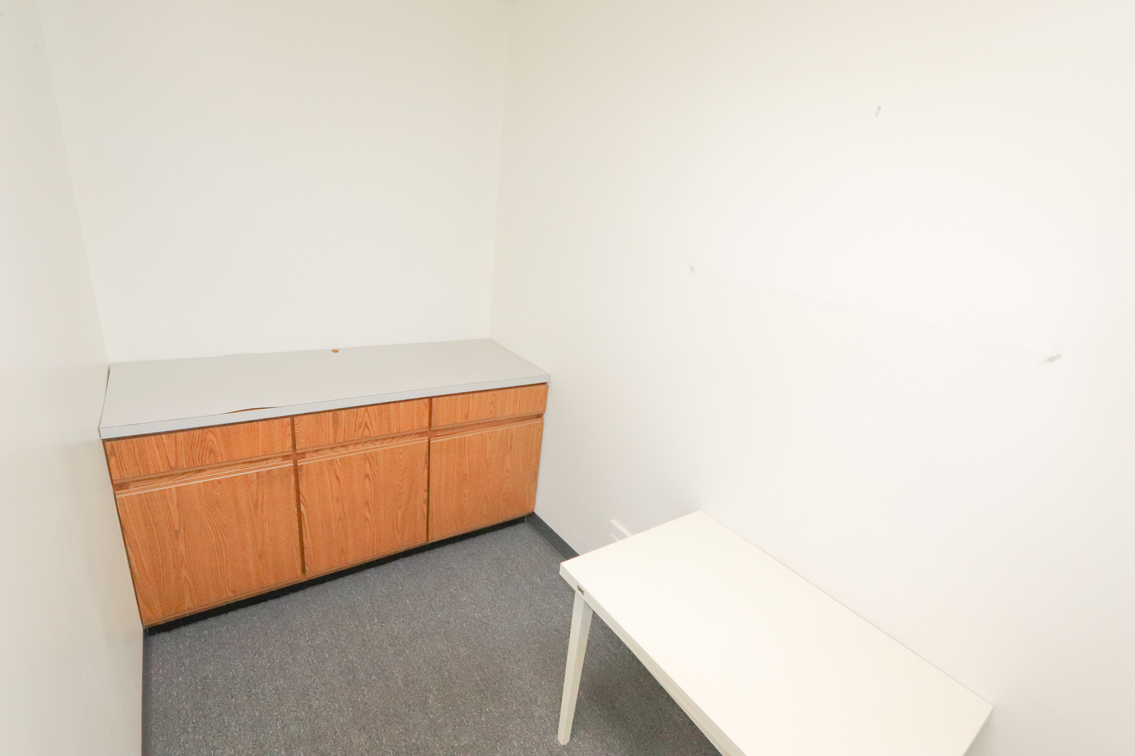 6816 W Archer Avenue Property Photo 8